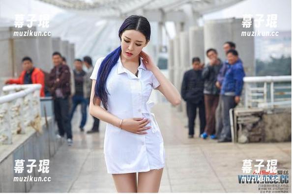 AISS爱丝(黄金版) - 当秋天遇上索菲，私房美图中的女神，谁能挡得住？