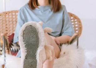 BoBoSocks袜啵啵 - 稚予的“女仆装”体验——这可是免费的错位清新作品！