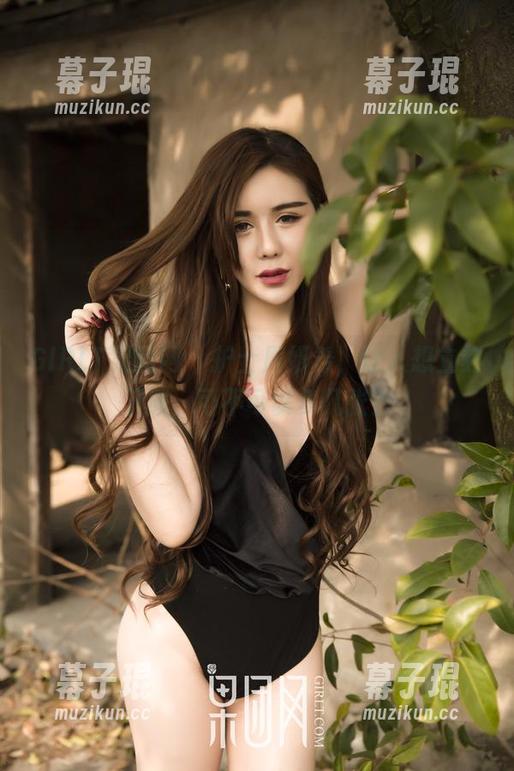 GIRLT果团网 - 护士周妍希，让人想立刻下载，可不可以多几张？