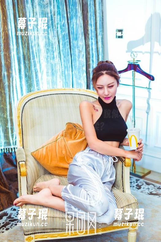 GIRLT果团网 果团网:北方佳人图集——貌似北方的风都比我还温柔?