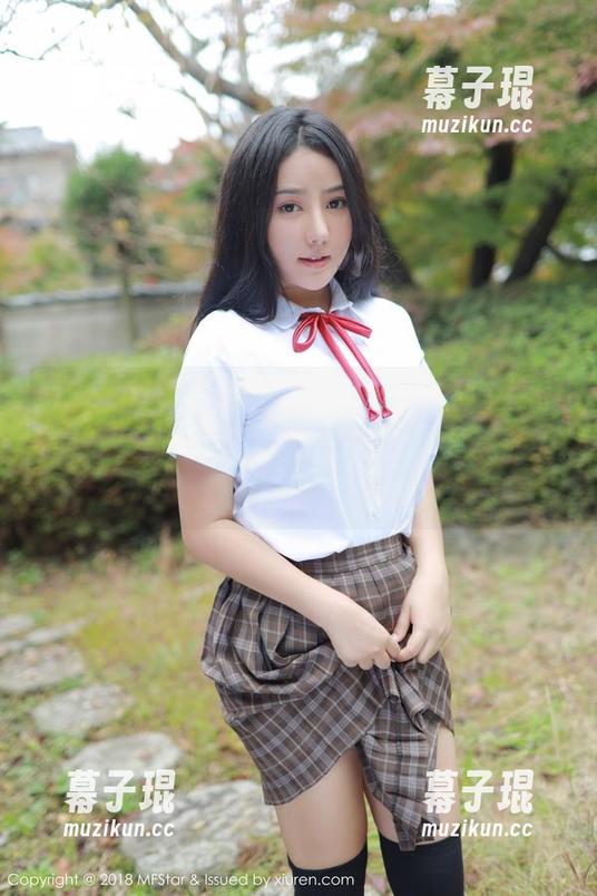 MFStar模范学院 - 嘴角微扬，那个慵懒的汐汐爱吃草莓，睡衣作品的图片真让人想偷瞥