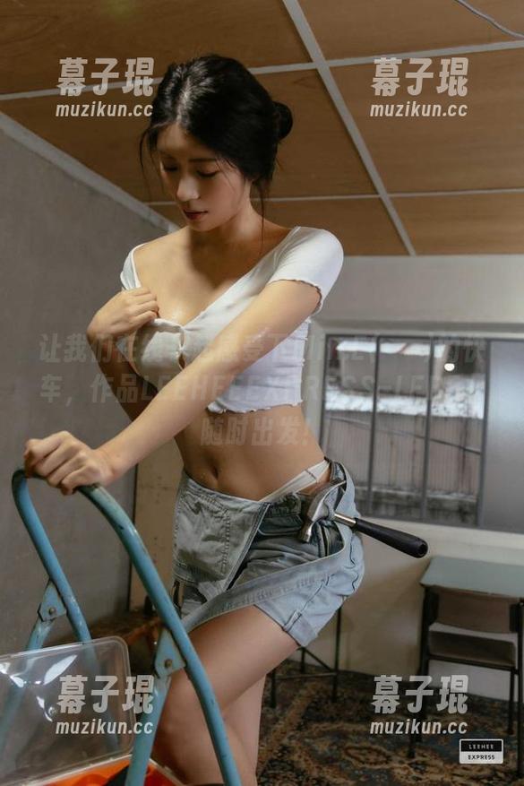 让我们在线一起感受下Min.E(민이)的快车，作品LEEHEEEXPRESS–LEBE，随时出发！
