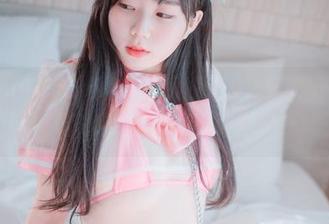 MyuA(뮤아)的粉色猫娘大图，摸得到的美图，哈哈，没错就是那么诡异！