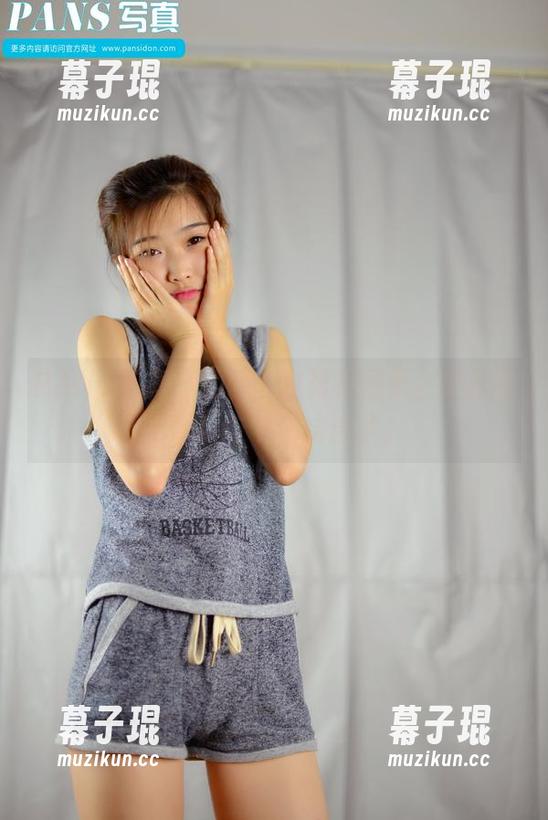 PANS写真 - 团团的白衬衫图集，轻松就把乖巧与个性结合了。