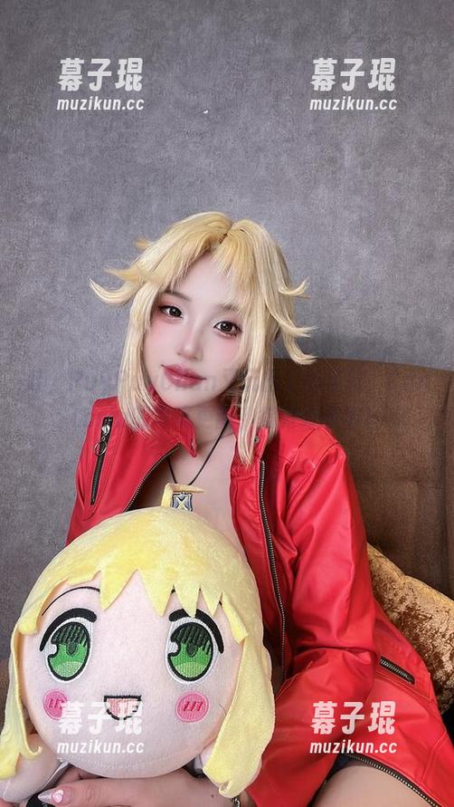 哇，PuyPuyChan又玩出了新花样，Castoria的写真更新，得好好看看！
