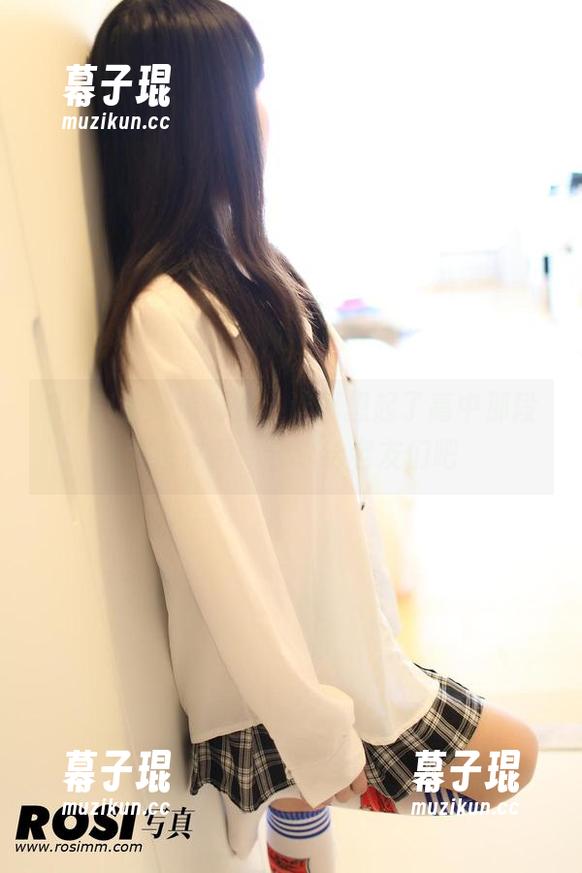 ROSI的高清制服，让我想起了高中那段荒唐岁月，分享给老友们吧