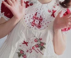 看Sayako＿今年4岁如何玩转凑阿库娅美图，你准备好被分享了吗？