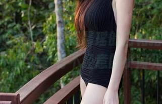 TuiGirl推女郎 - 王馨瑶的白裙搭配，图集中竟然也有不经意的小闪光！