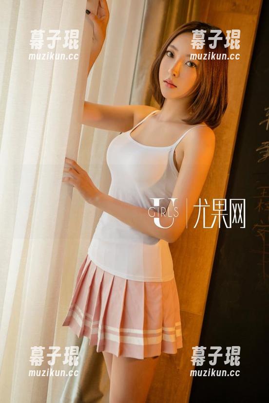 UGirls尤果网 - 当“萌汉药baby”穿上礼服，美图里透着些小任性，图包好久没见到这么飘逸的风格了。