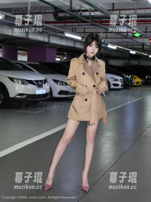 Xiuren秀人网 - 谁说牛仔裤不能这么美？孟狐狸FoxYini的私房摄影玩得溜！
