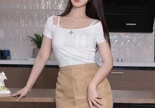Xiuren秀人网 - 明日花桃桃和她的姐妹们，观看这份特别的合集吧！