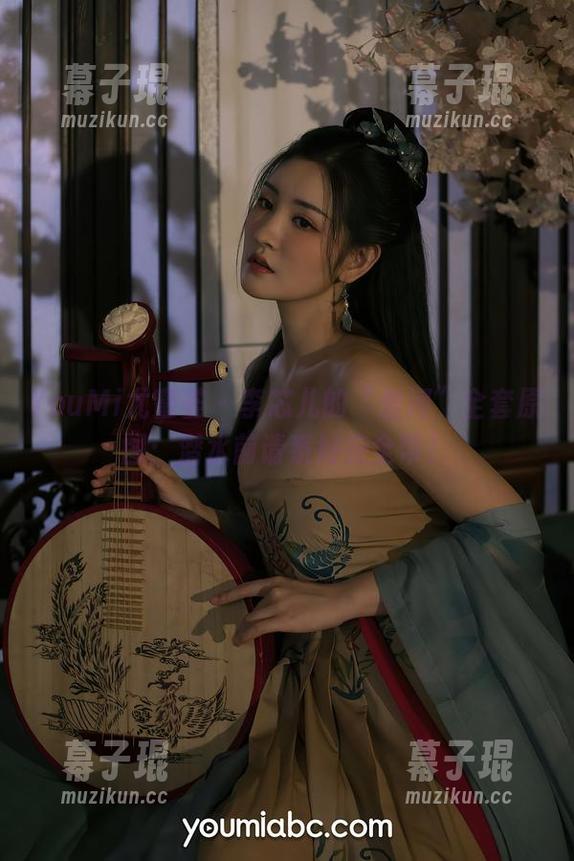 YouMi尤蜜荟-李芯儿 YouMi尤蜜荟 - 李芯儿的“爱河”全套原图:潜水前请系好安全带!