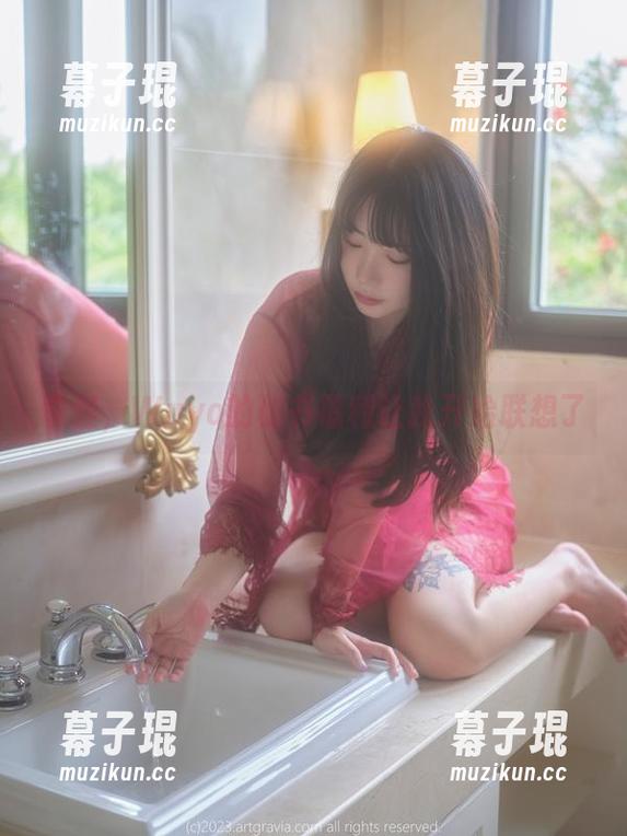 奇怪，Wuyo的秘书福利让我开始联想了