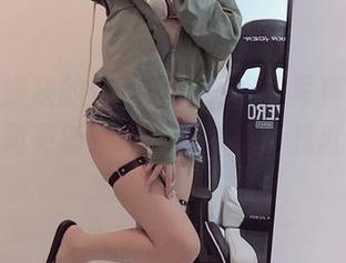 永远不嫌缺的佳佳好难啊姐姐写真集，更新更新再更新，唉，没办法，我就是喜欢。