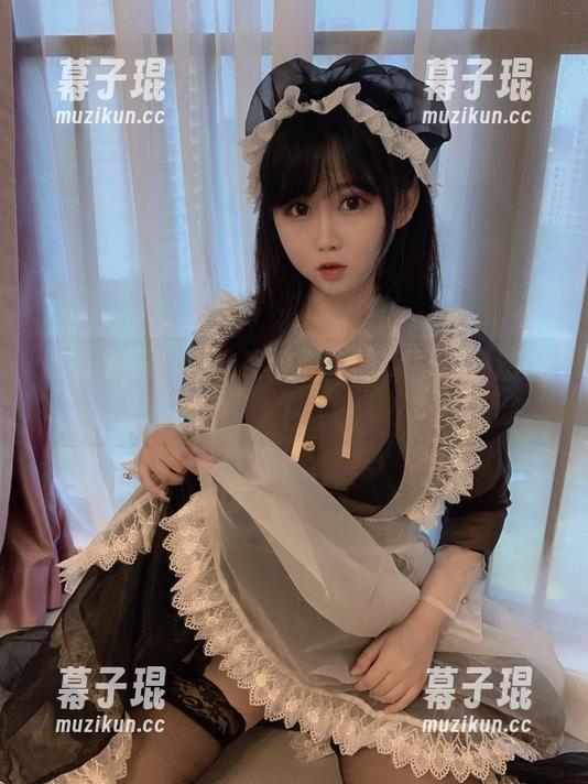 依依超级懒 丝袜人间,依依超级懒在图库里晃晃悠悠!