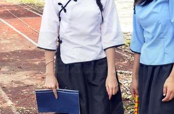 初夏女神 - 柒柒的图集全套：小家碧玉的百无禁忌。