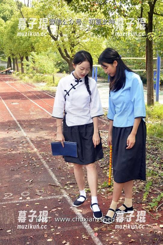 初夏女神 - 柒柒的图集全套：小家碧玉的百无禁忌。