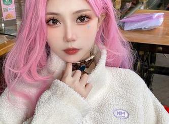 大肉丸Amiee的泳装图册免费奉上，多少让你心里发痒，却又不想说破？