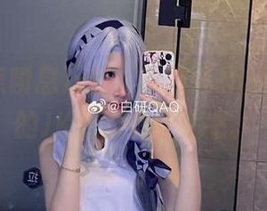 原图有点瞬息万变，但精选...让妖君白研的JK更添几分质感。
