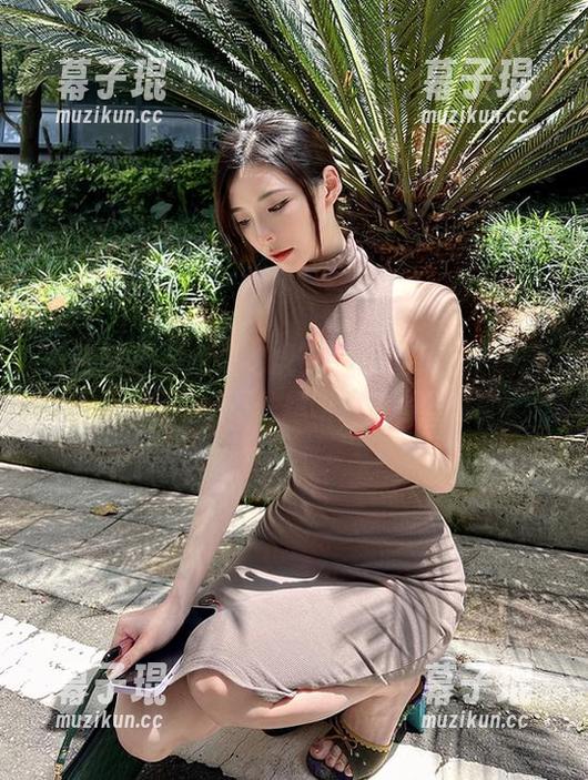 微密圈 - “妮是老虎”化身随手出菜的厨娘，真让我忍不住想吃！套图分享中！