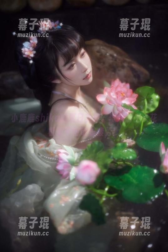 小鹿鹿shika的夏日美图，壁纸搬上天花板也不怕审美疲劳！