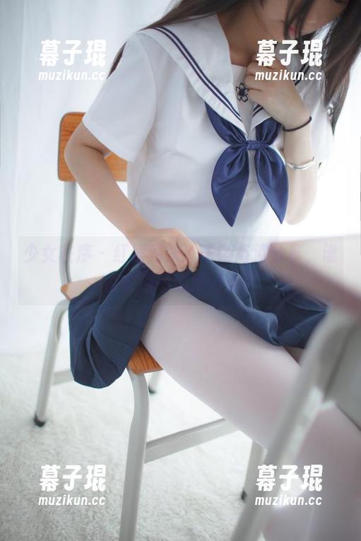 少女秩序 - 红裙对决：千澄高清分享，谁说衣服不值得讨论？