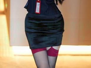 尤蜜荟 - 最新图册，周妍希在体操服里变成了哪位“体操女王”？