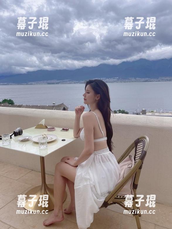 就是阿朱啊 微密圈 - 就是阿朱啊的蕾丝旗袍,犹如你周末的慵懒,太美了根本不想离开!