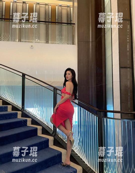 微密圈 - 在就是阿朱啊的比基尼里找快乐：原图和套图都花了心思！