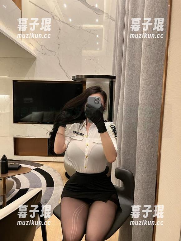 微密圈 - 冲上前去偷窃一张姐姐的照片，左公子666你能不能别这么有才？