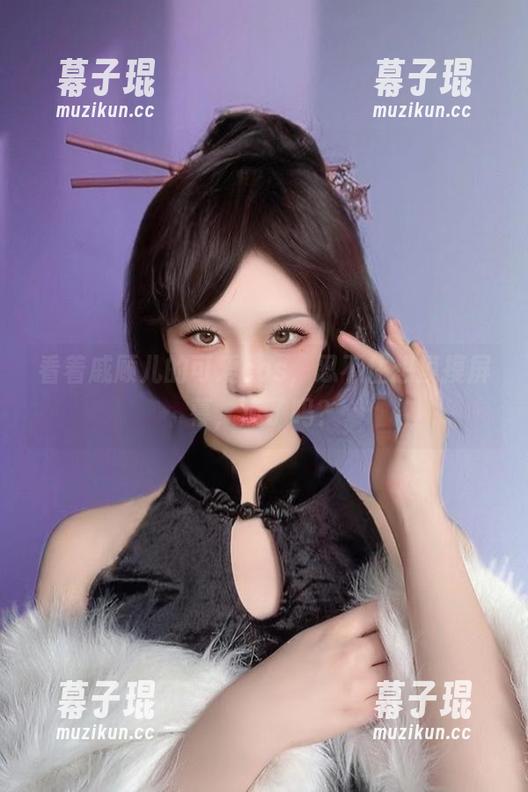 看着戚顾儿的可爱cos，忍不住想摸摸屏幕，疯了吗？