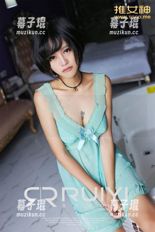 推女神 - 看到施忆佳的私房和服图集，我在心中默念：要不要也入一件试试，增添点优雅？