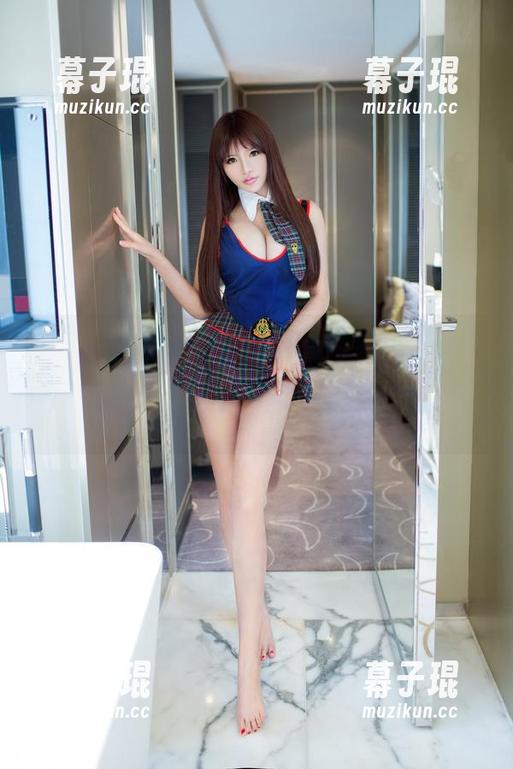推女郎 - 一眼看去这是体操服，细看却是力量之美，Yu佳妮的最新美图你绝不能错过！