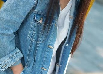 推女郎 - 女孩在林清儿的照片跨越时空，你不想关注一下吗？