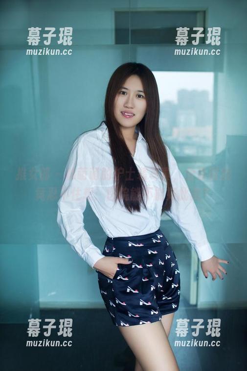 推女郎 - 林萌萌的护士装写真，分享时我竟忍不住想：医院能不能如此美？