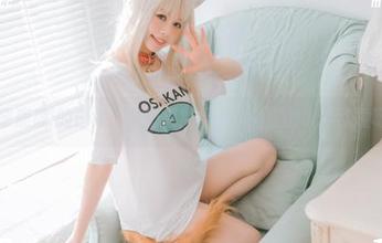 星黛鹿鹿i的白裙：私拍果然显得我心里的小鹿乱撞呀。