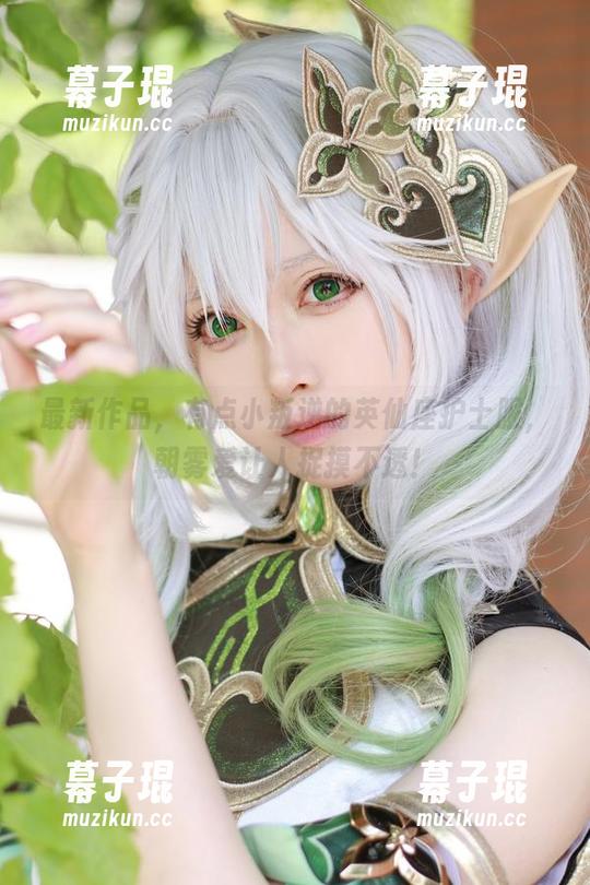 最新作品，有点小叛逆的英仙座护士服，朝雾爱让人捉摸不透！