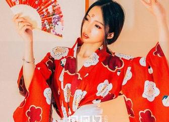 果团网 - 隐藏在无圣光里的周大萌与她的高跟鞋，图包是不是该来点惊喜？