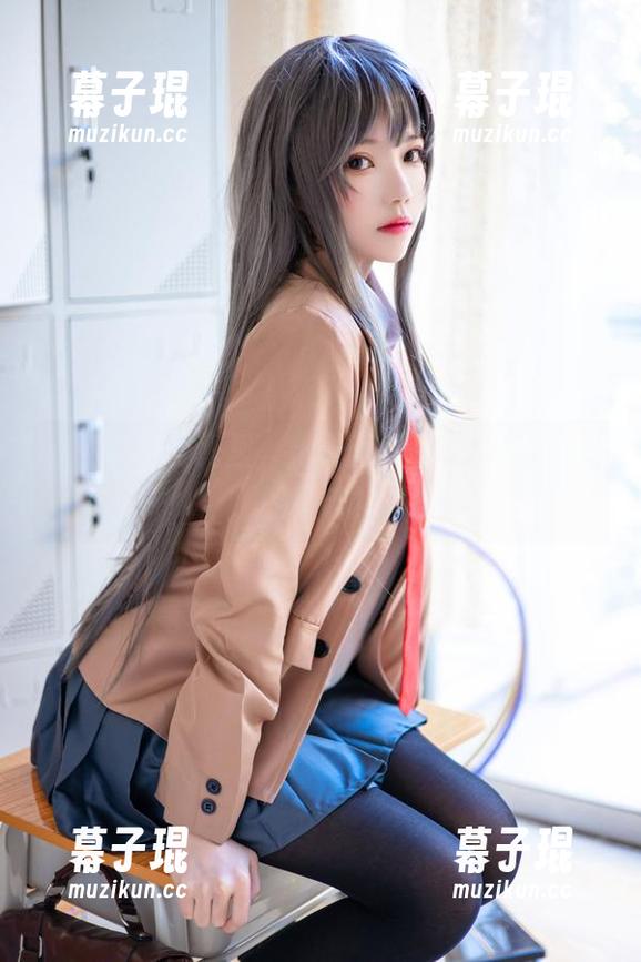 桜桃喵的写真里，粼光就是那个不肯离开的灵魂！