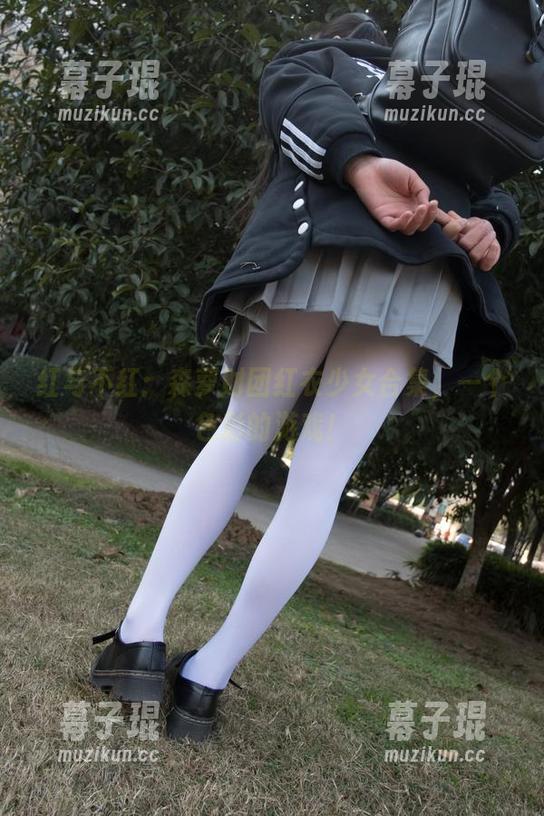 红与不红：森萝财团红衣少女合集，一个色彩的游戏！
