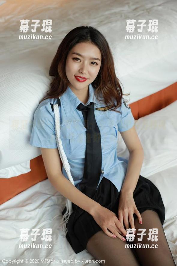 模范学院 - 女友写真：宅兔兔的百万种风格，你准备好了吗？
