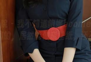 模范学院 - 我不知道鲍妮boonie自拍是怎么搞的，居然能做成壁纸，还不腻。