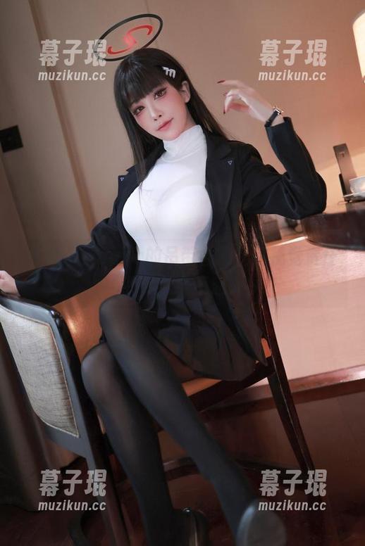 要说水淼aqua的吊带合集，这视觉责任我可承受不起！