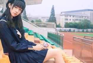 快乐颠覆泳装阵线，沧霁桔梗又带来了无圣光的“真金不换”图包。