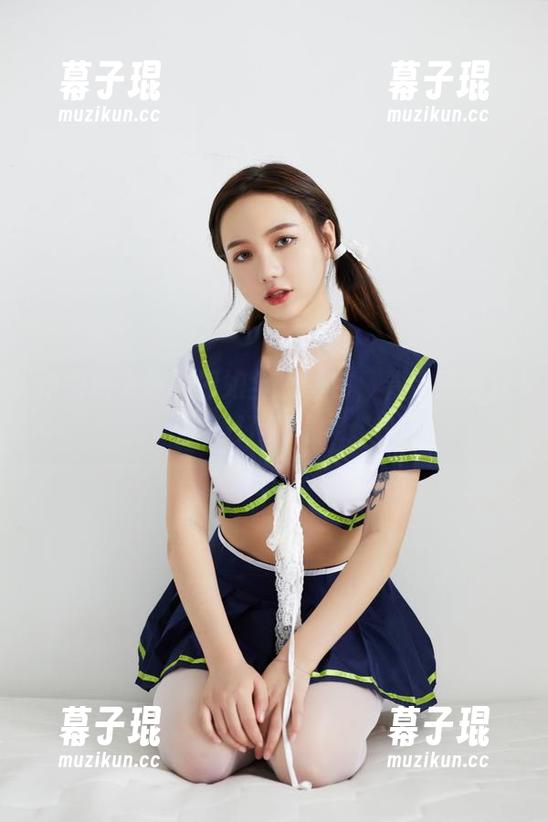 洛丽塔大哥的厨娘全套图包，看完只想立马订外卖！