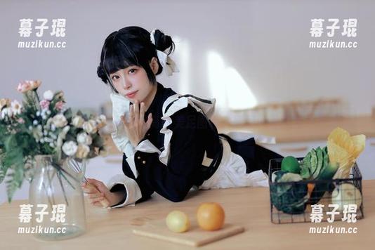 OMG！洛桑w伊梓的高清美足图包，随便一看就停不下来