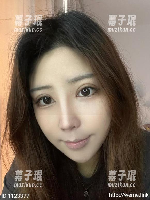 微密圈 - 谁需要普通？这是海豚baby眼镜的叛逆之作，图集和下载一把抓！
