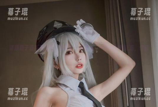 清颜颜子最新写真集：黑暗护士的身影，一种微妙的诱惑，你能承受得了嘛？