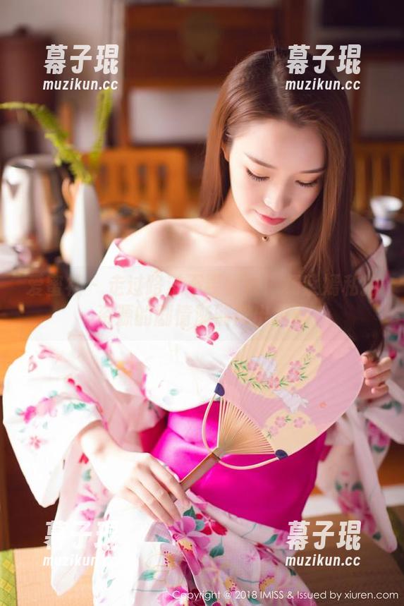 爱蜜社 - 走过路过不要错过！杨紫嫣私拍资源的剧情渐渐浮出水面