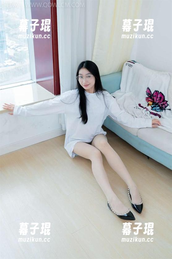 物恋传媒 - 原图分享，见证小晴的水手服，谁说女孩子总要成熟呢？